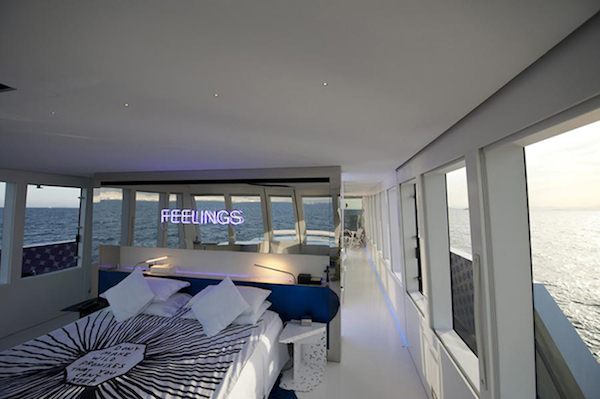 Jeff-Koons-Guilty-Yacht-Dakis-ioannou-06