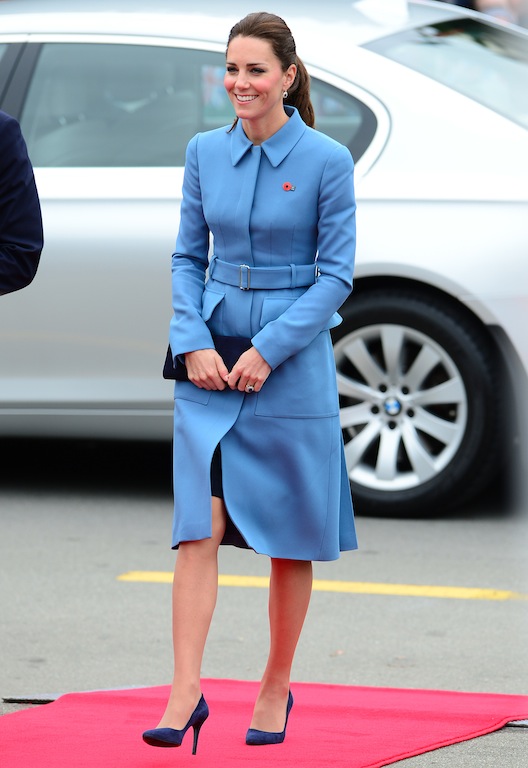 The Duke and Duchess of Cambridge attend a wreath laying in Blenheim, galazio pal to, alexandermcqueen