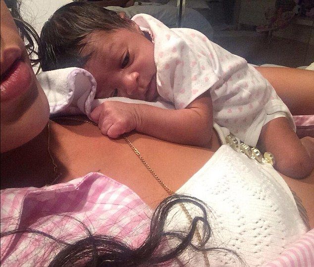 Rihanna,anipsia, peoplegreece