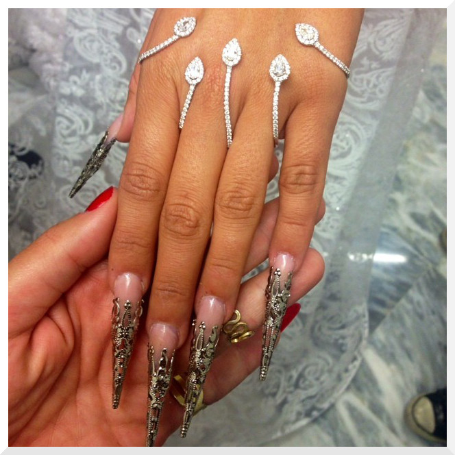 MAD VMA 2014 BEAUTY katerina stikoudi entiposiako nail art