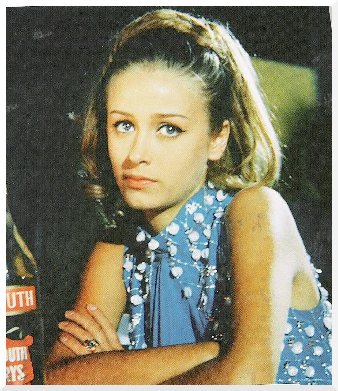 10 iconic alogooures me ebneusi apo tis star nora valsami