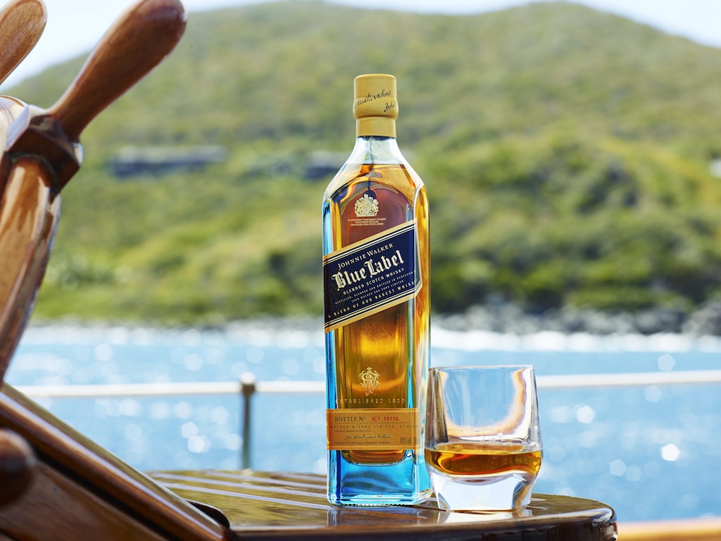 blue label whisky jude law