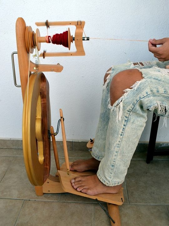 ladylikegr, mitos, malli, genethlia