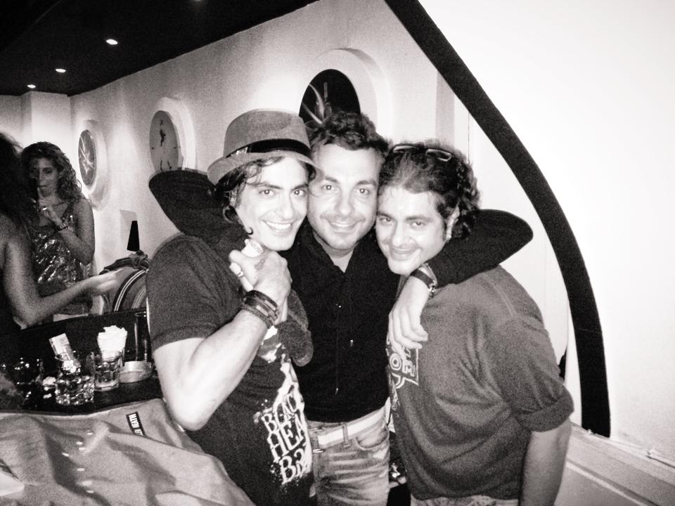 sxoinas, sok, aderfos, thanatos, peoplegreece