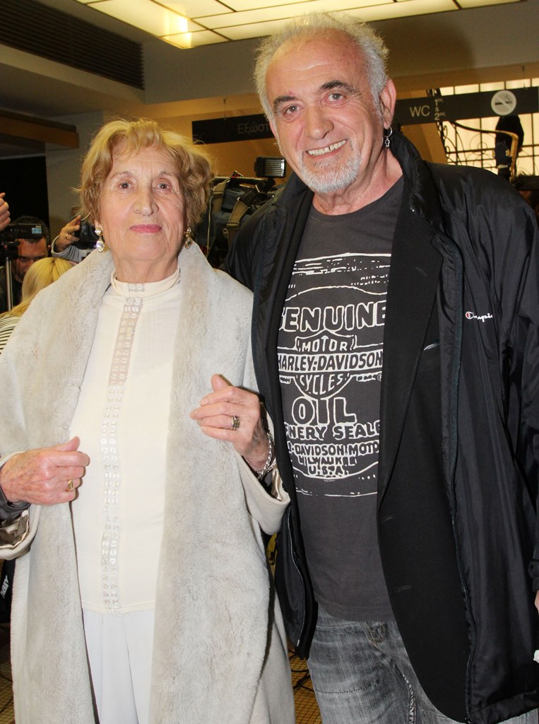 Karvelas-mitera,thanatos, peoplegreece