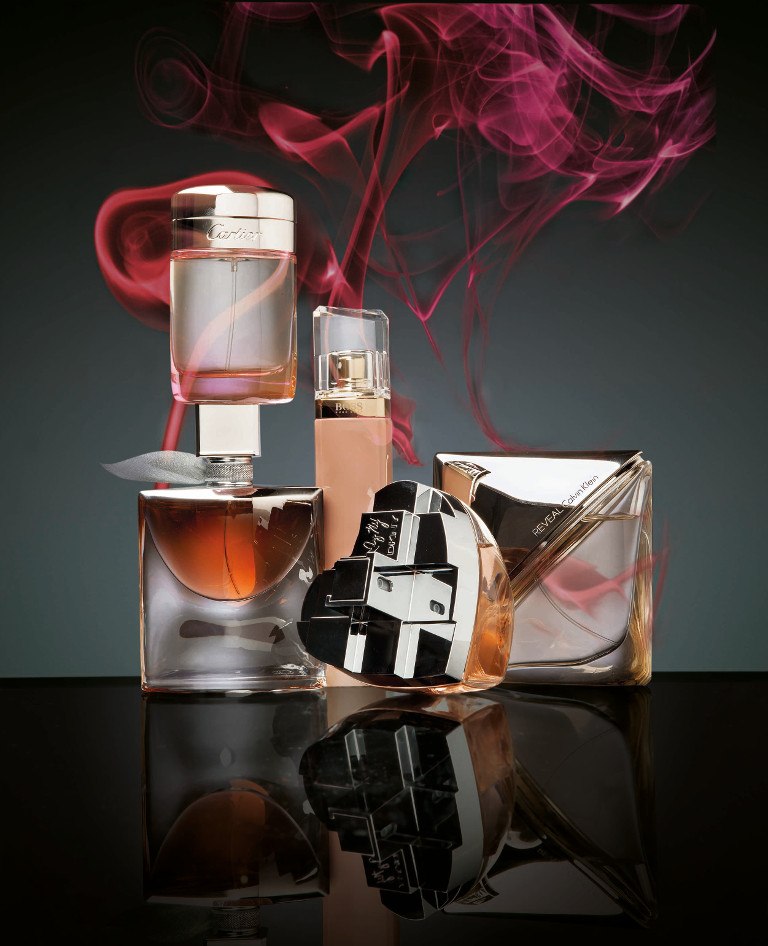 aromata hondos center thilikotita sto maximum xristougenna