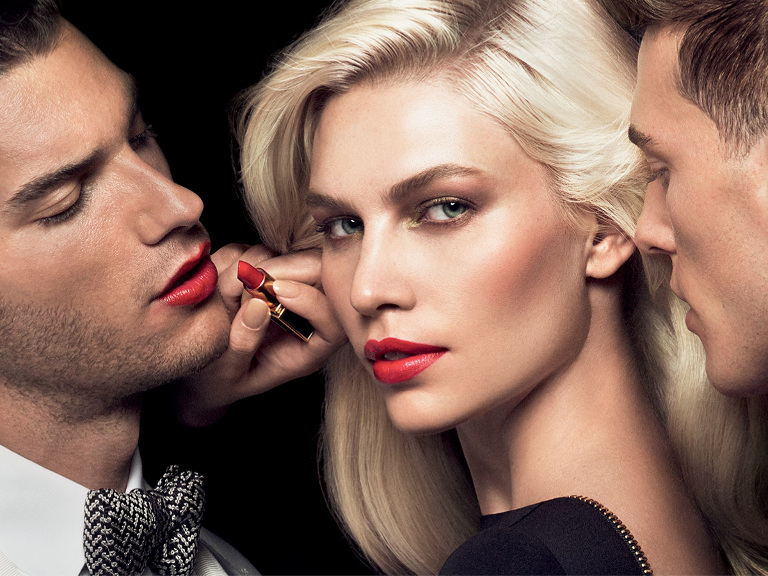 TFB_LIPSANDBOYS_ALINE GRP NOLOGO_LR