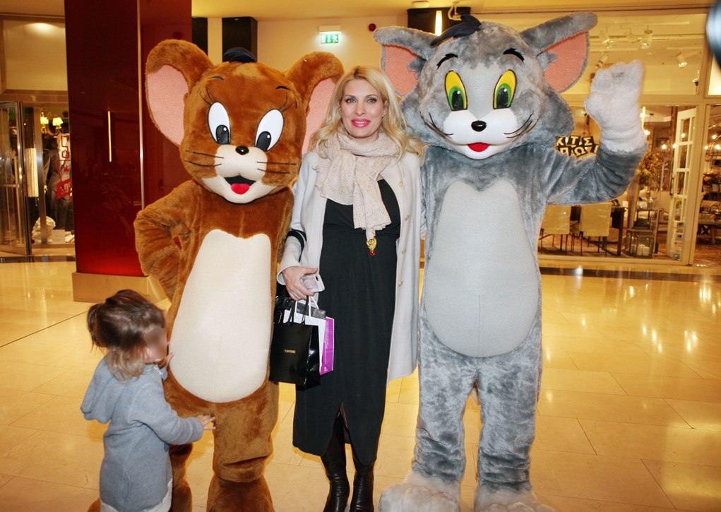 Eleni-Menegaki, emporiko kentro, paidia, peoplegreece