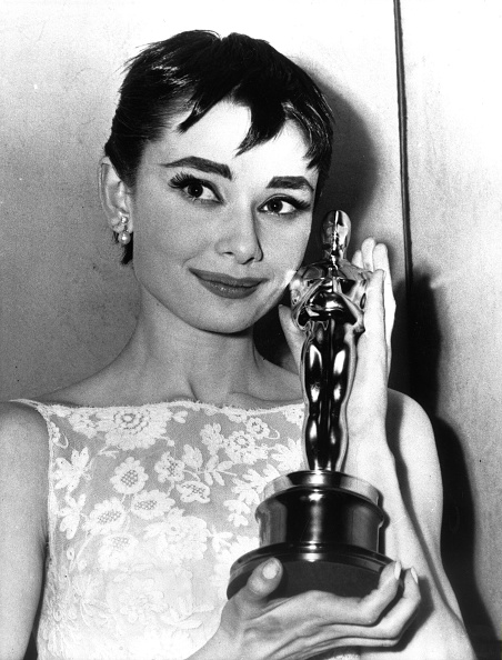audrey hepburn, roman holiday, oscar awarded