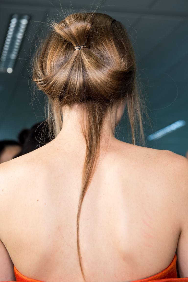 antonio berardi kokkino kragion spring 2015 mazemena mallia kotsos atimelitos plati epidermida