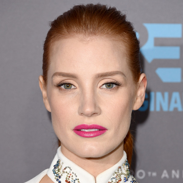 homepage image jessica chastain kontino fouksia kragion fridia prosopo epidermida