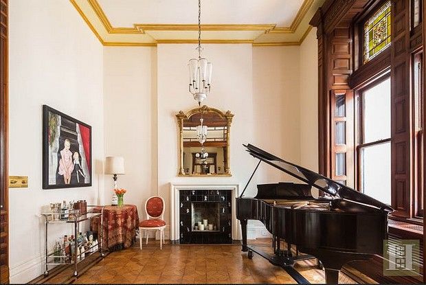 ladylike, jessica chastain, house