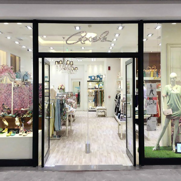 axel, neo katastima outlet athina