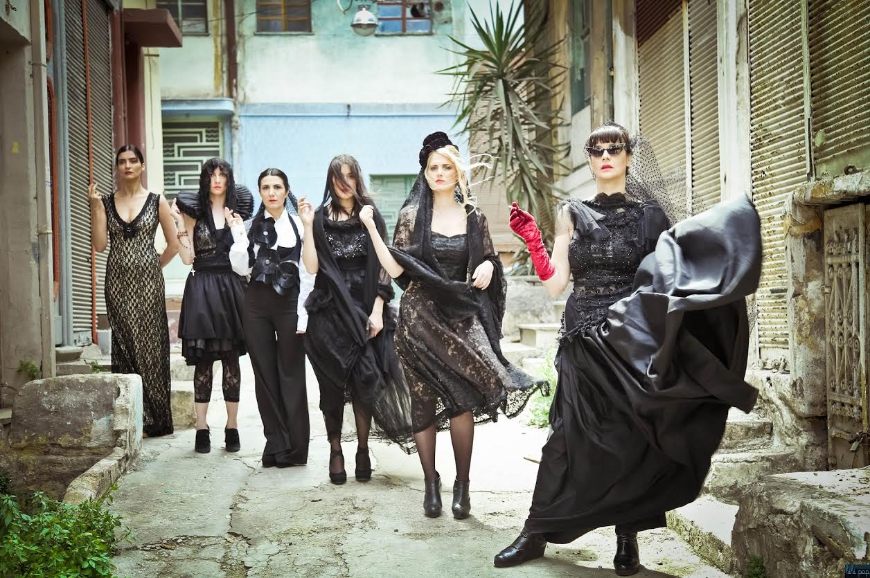 Antigone Kouloukakos, parastasi