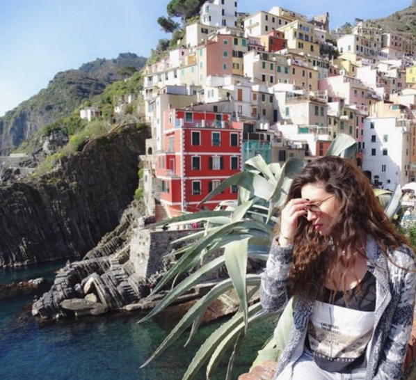 Athina Oikonomakou, Italia