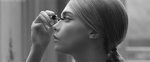 mascara cara gif