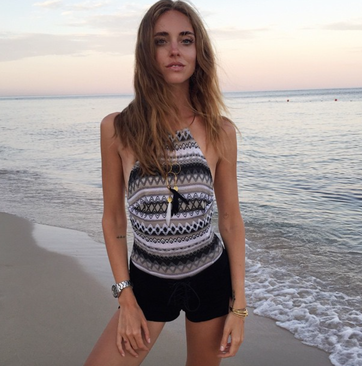 chiara ferragni sardinia, alexsandra on the beach body