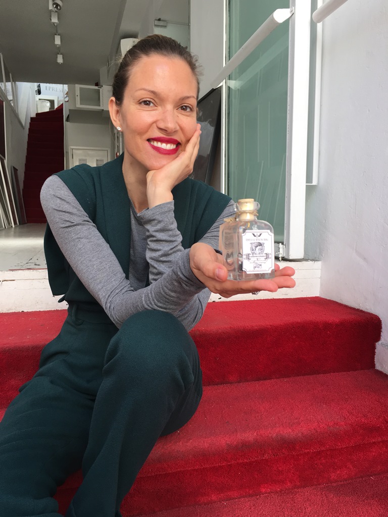 vicky kaya angelo di spirito rossa