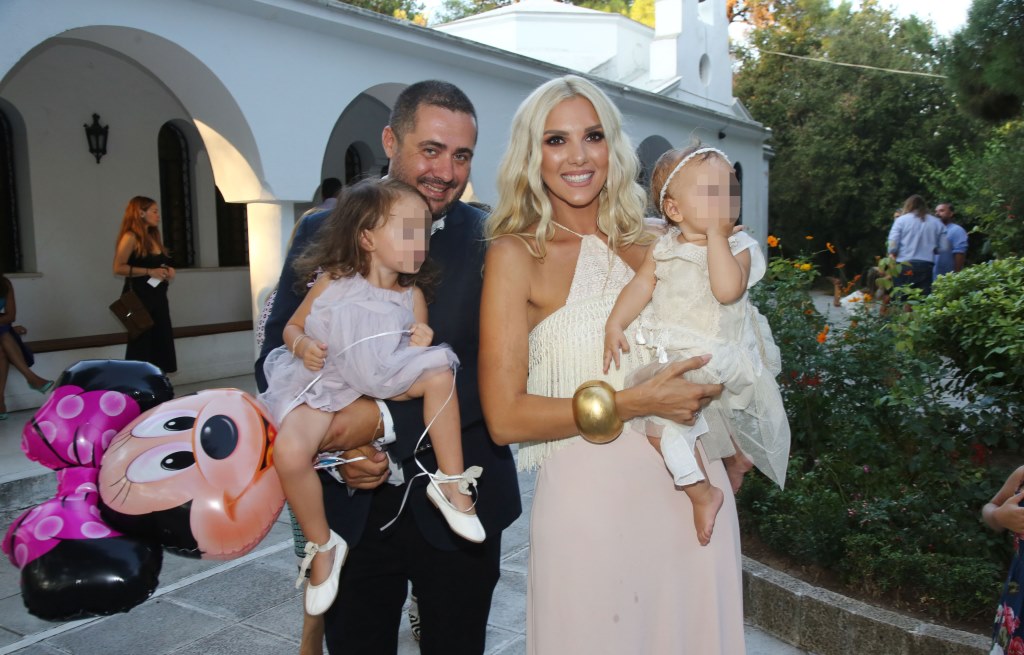 thelxi-pavlos-giavis-kores