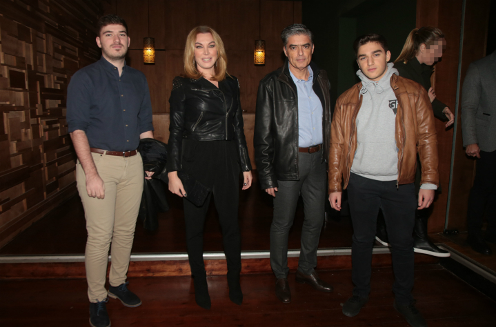 3995_lampis_evagelatos_tatiana_stefanidoy_nikos_evagelatos_nikolas_evagelatos_10122016