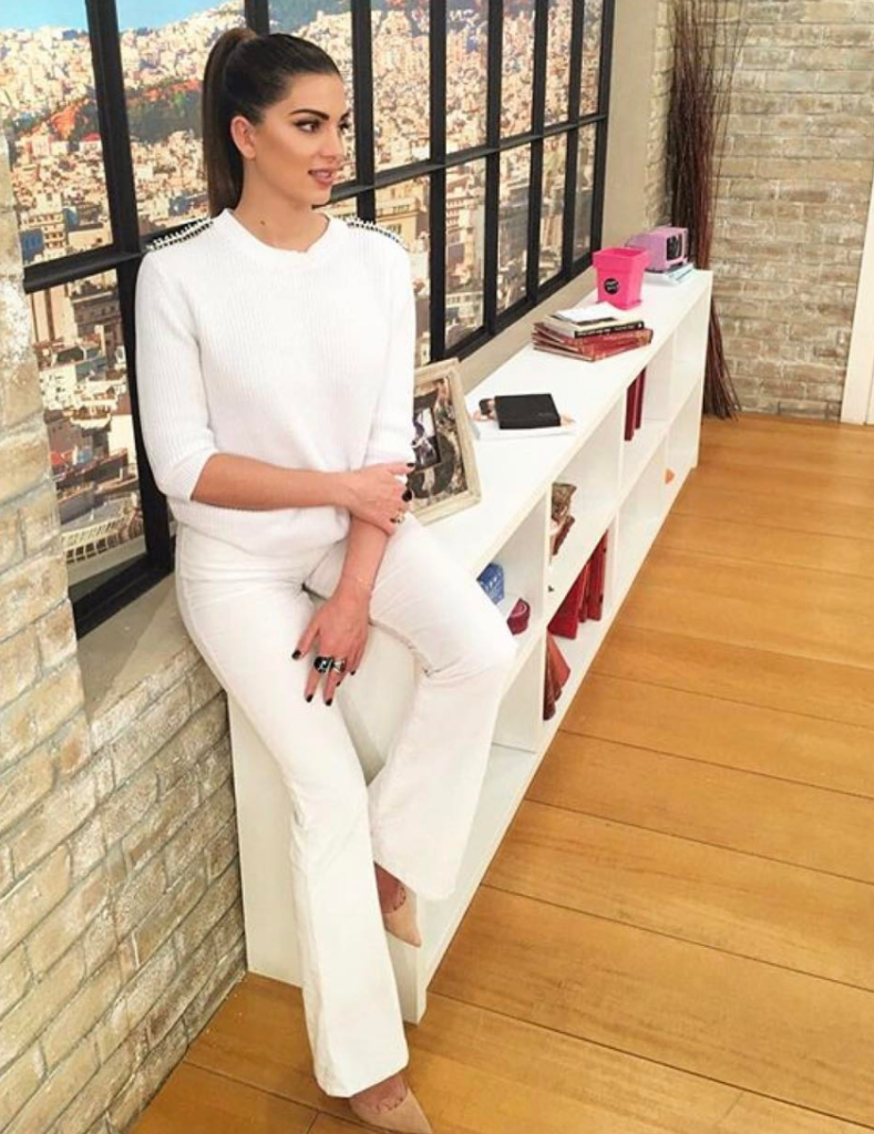 stamatina tsimtsili total white