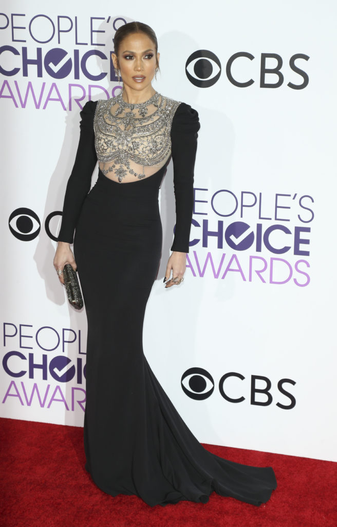 Jennifer Lopez Arrives to The People's Choice Awards 2017