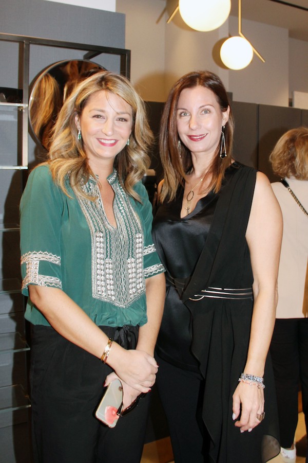 H Μάρα Πέντζου των Etoile Coral με τη Δήμητρα Τσαβδάρογλου