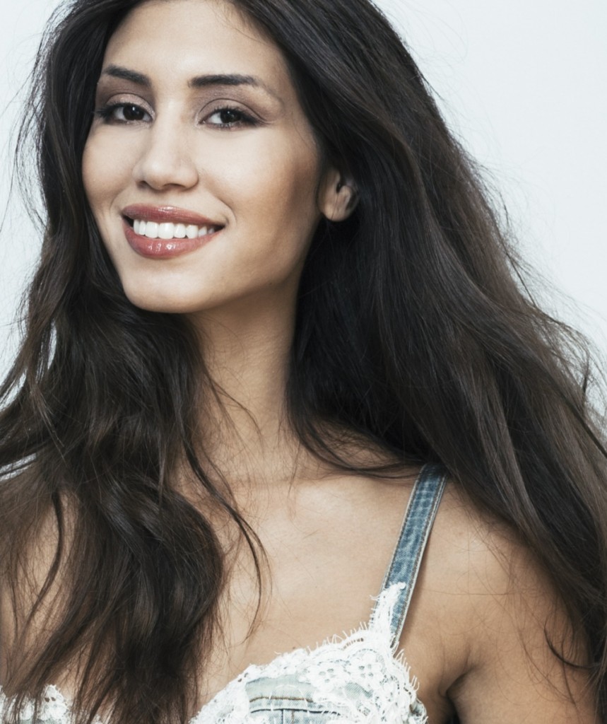 AGENCIA_MODELS-WY1X2686-copyNEW-1007x1200