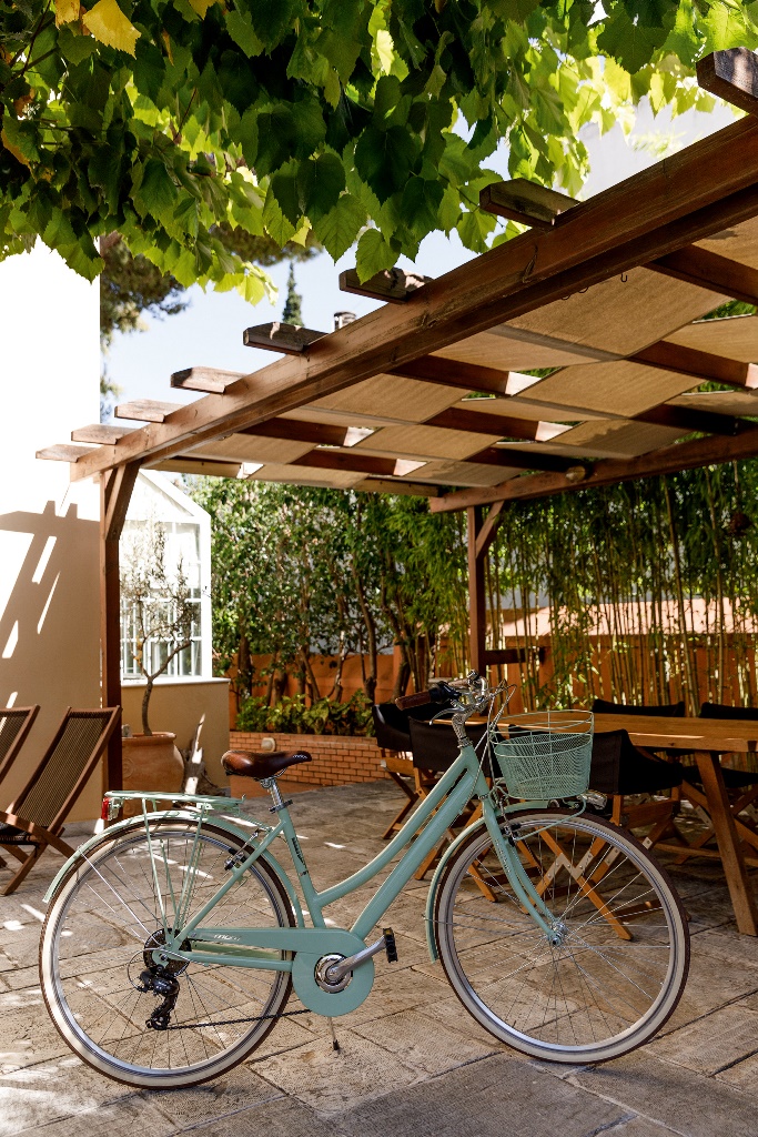 spiti mallerou, tefhos, october