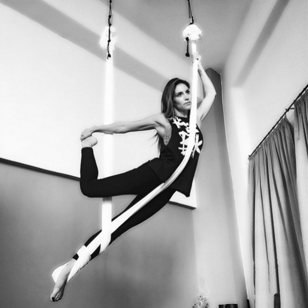 athina oikonomakou, yoga