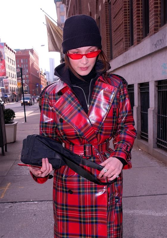 bella-hadid-αμαλία-κωστοπούλου