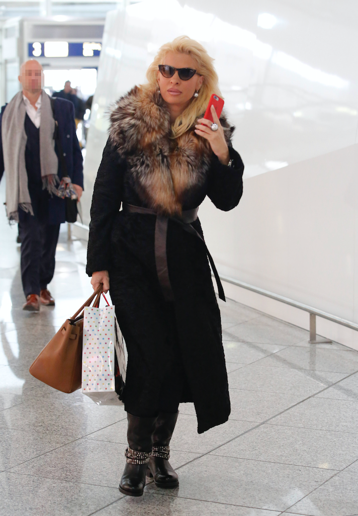 eleni menegaki aerodromio 3