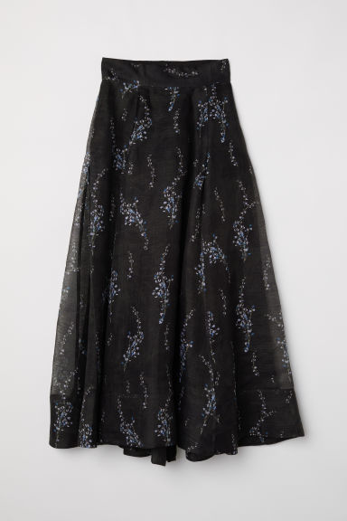 makria fousta apo lyocell kai metaksi