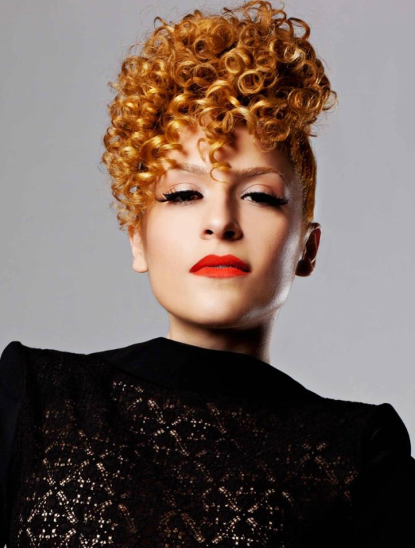 Facebook: @yiannaterzi