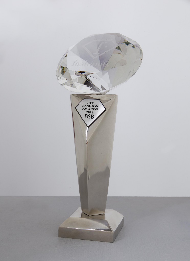 BRABEIO FASHION TV 4-2018