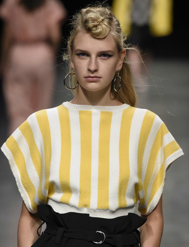 Pixel Formula, front bun