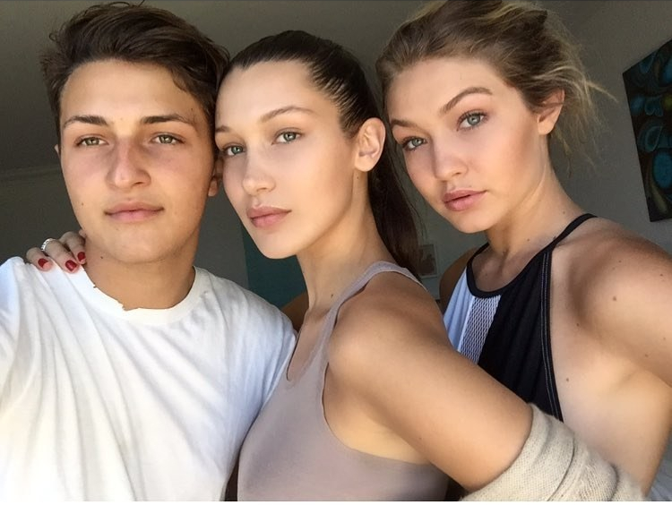 bella gigi anwar hadid