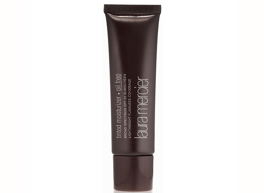 Tinted-Moisturizer-SPF20-UVB-UVA-Oil-Free-Bisque, Τα τρία must-have προϊόντα για το καλοκαιρινό σας νεσεσέρ