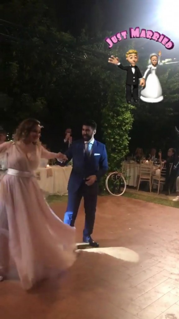 Η Κλέλια Πανταζή παντρεύτηκε τον αγαπημένο της Λευτέρη Τσάκαλο