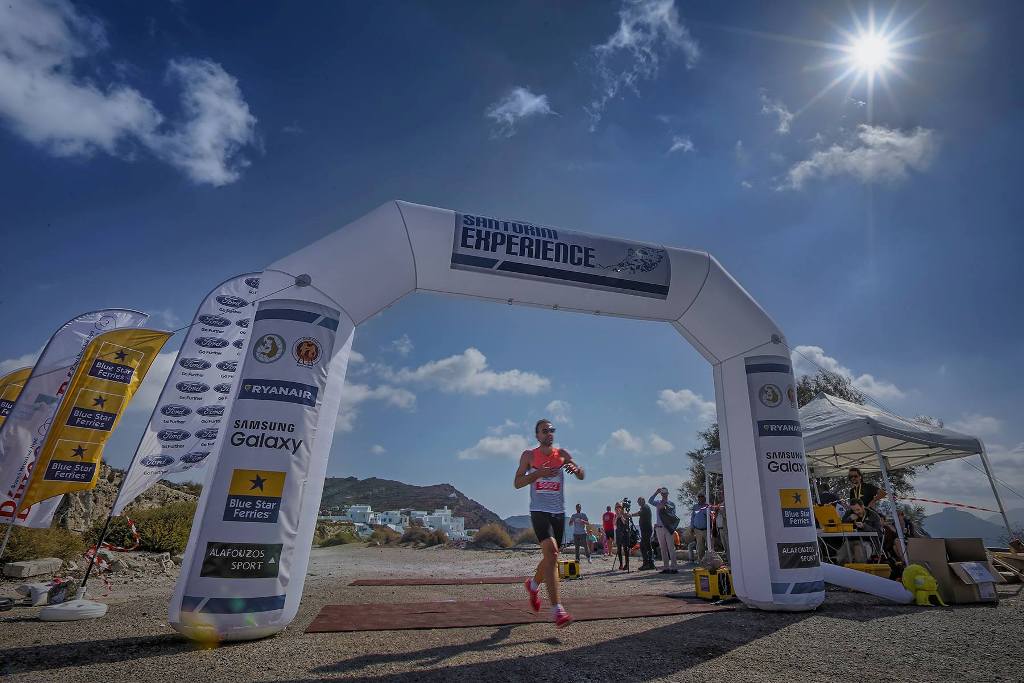 1 Running_by Loukas Hapsis