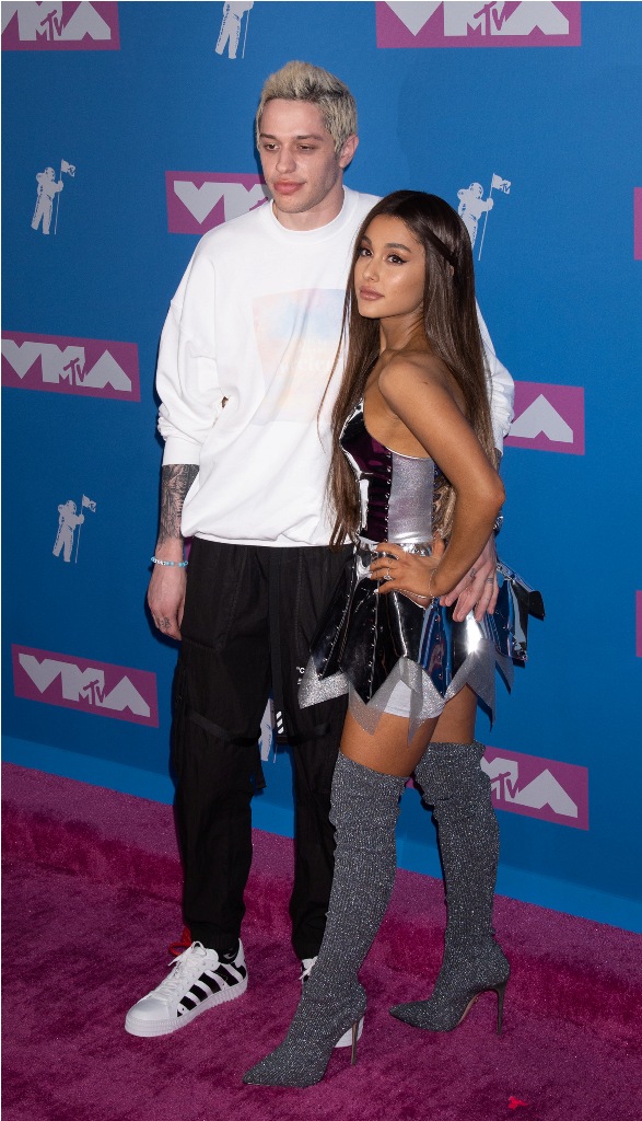 2018 MTV Video Music Awards -Arrivals Radio City Music Hall, NY Pictured: Pete Davidson,Ariana Grande Ref: SPL5017429 200818 NON-EXCLUSIVE Picture by: Janet Mayer / SplashNews.com Splash News and Pictures Los Angeles: 310-821-2666 New York: 212-619-2666 London: 0207 644 7656 Milan: +39 02 4399 8577 Sydney: +61 02 9240 7700 photodesk@splashnews.com World Rights