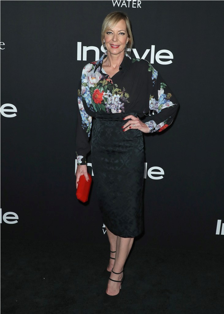 Celebrities at the 4th Annual InStyle Awards at The Getty Center in Los Angeles, CA. Pictured: Allison Janney,Jennifer Aniston Ref: SPL5035653 221018 NON-EXCLUSIVE Picture by: SplashNews.com Splash News and Pictures Los Angeles: 310-821-2666 New York: 212-619-2666 London: 0207 644 7656 Milan: +39 02 4399 8577 Sydney: +61 02 9240 7700 photodesk@splashnews.com World Rights, No Austria Rights, No Germany Rights, No Switzerland Rights