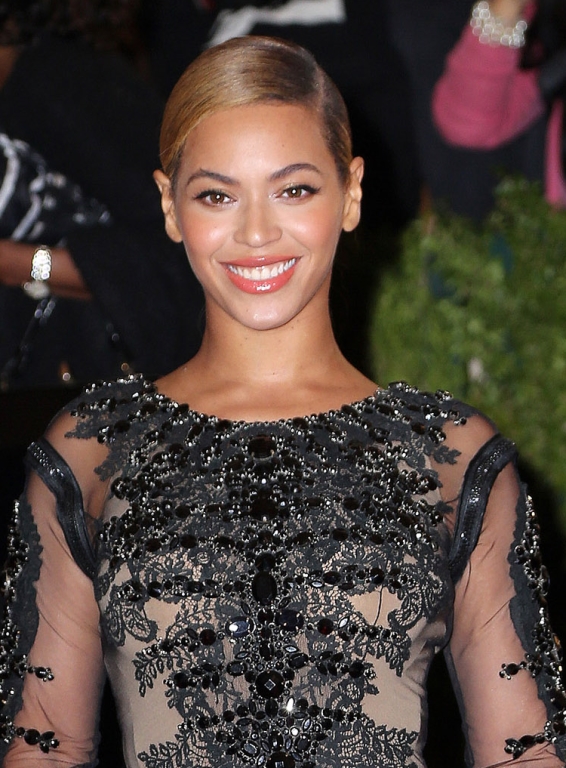 Beyoncé - Instyle GR