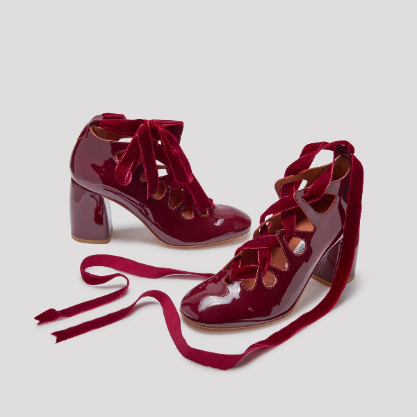 Brhkame To E Shop Me Ta Pio Wraia Papoytsia Instyle Gr