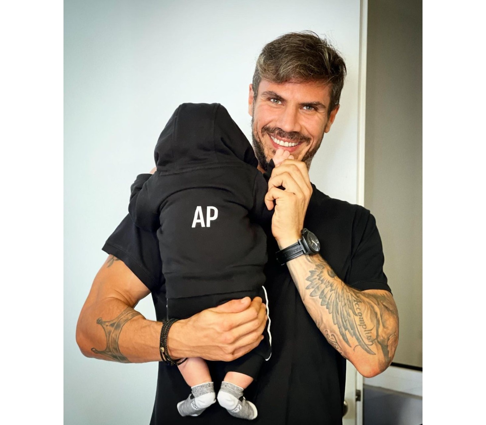 ΆΚης Πετρετζίκης