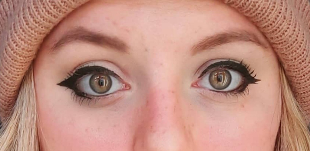 Τι είναι το puppy eyeliner και πώς θα το δοκιμάσετε; InStyle