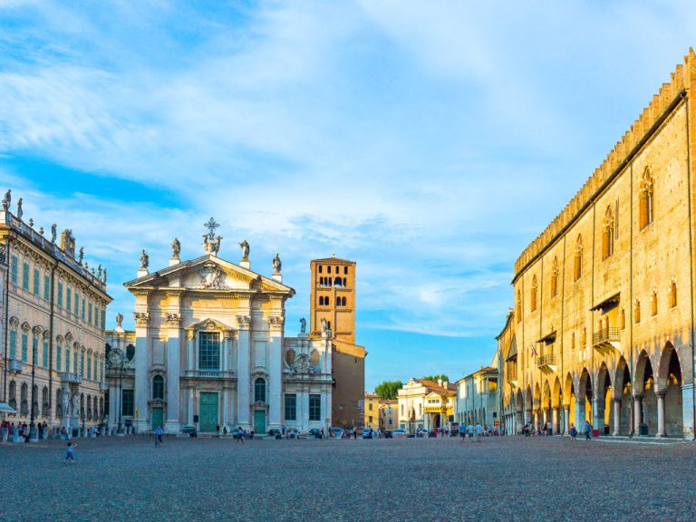 Μάντουα Ιταλίας η πλατεία Σορδέλο