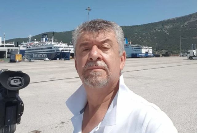 Βασίλης Λώλος