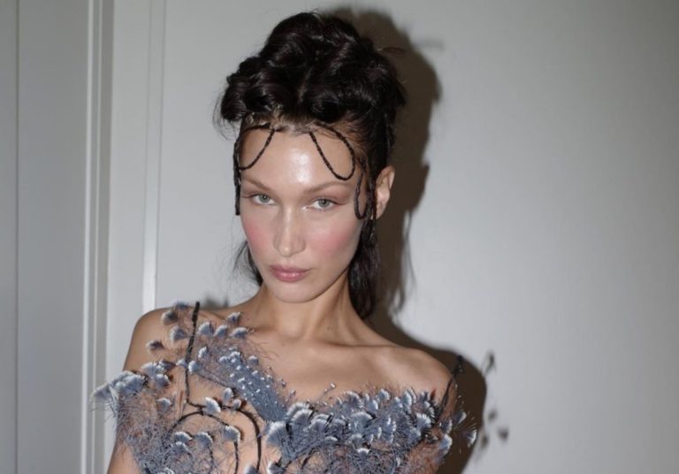 bella-hadid-sunburn-blush