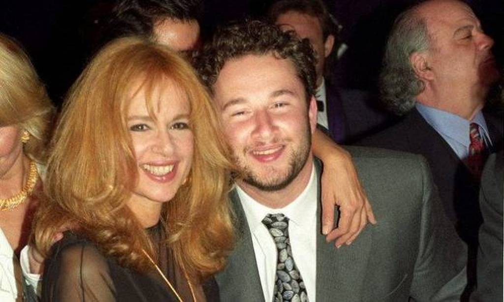 Aλίκη Βουγιουκλάκη γιος